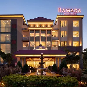 Hotel Ramada By Wyndham Varanasi Katesar, Chandauli